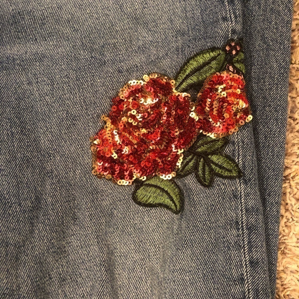 Zara Rose Sequin Detail Distressed Relaxed Fit Jean Sz 4 - Picture 3 of 7